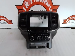 2019-2022 RAM 2500 3500 RADIO BEZEL TEMPERATURE CONTROL 8.4 IN SCREEN - Picture 1 of 12