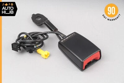 Пряжка переднего левого или правого ремня безопасности 12–18 Mercedes W218 CLS550 CLS63 черная от оригинального производителя - Изображение 1 из 4