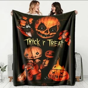 TRICK 'R TREAT HALLOWEEN FLEECE SOFT & LIGHTWEIGHT THROW BLANKET 50x60 - Picture 1 of 6