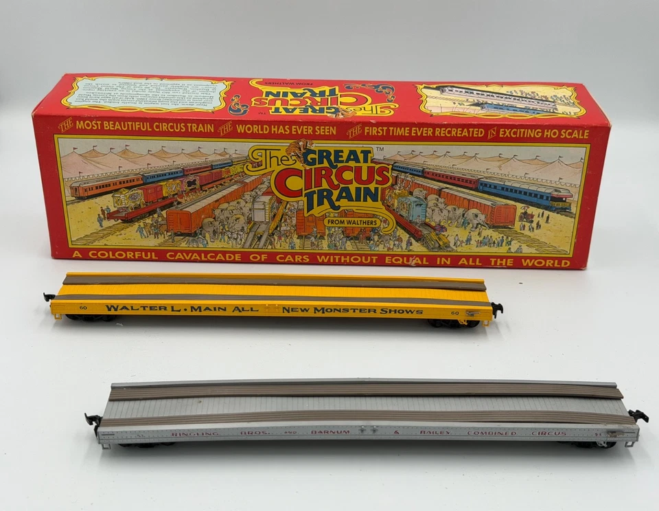 WALTHERS HO SCALE MODEL 1967K, THE GREAT CIRCUS TRAIN - FLAT CARS (#60 & #53) - Image 1 of 4