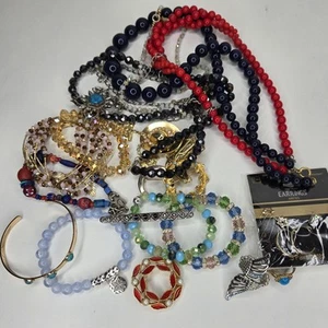 Bulk Schmuck Lot Nachlass Vintage bis Modern Mix 12 Unzen TRAGBAR Wiederverkauf Geschenk Kostüm - Bild 1 von 7