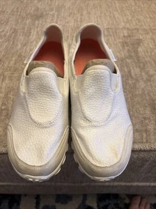 SKECHERS Go Walk 2 Womens Size 8.5 M White Slip On Comfort Shoes 21932 - Picture 1 of 6