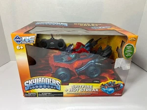 Skylanders Superchargers Spitfire + Hot Streak 2015 Activision RC Car. - Picture 1 of 3