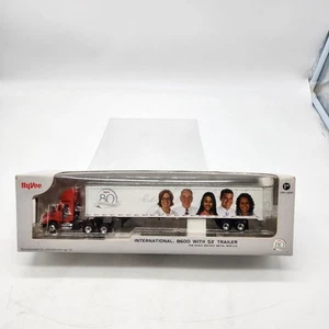UH 1/64 First Gear International 8600 HyVee W/ 53’ Trailer NIB Rare **Read Descr - Picture 1 of 11