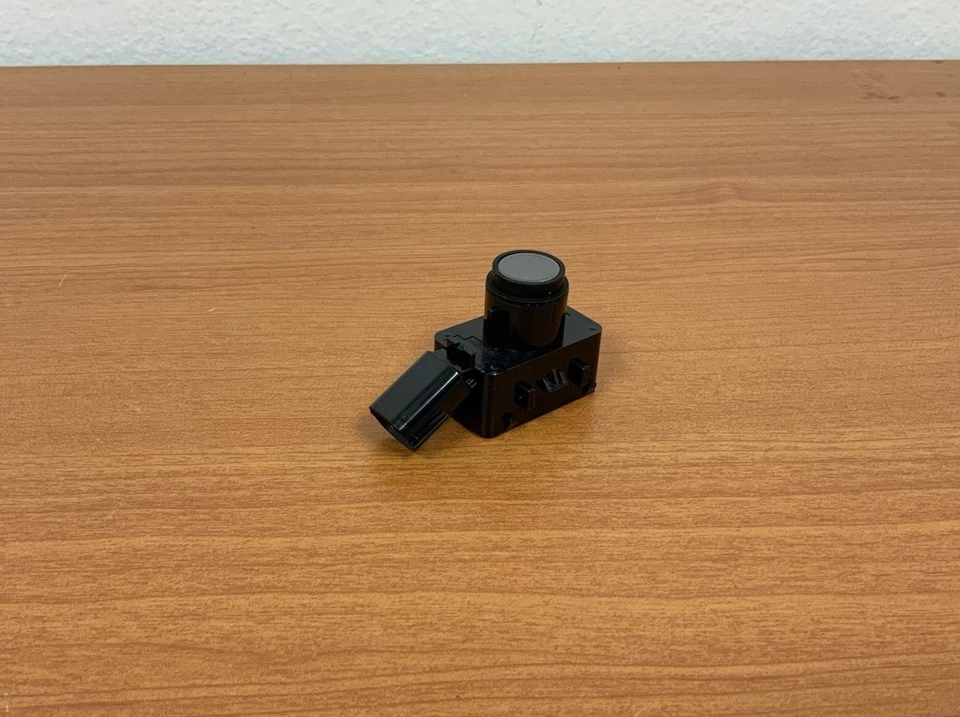 Toyota OEM 2018 Camry Lane Departure Warning Object Sensor 8934106070C3