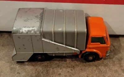 VTG 1960s Matchbox Series Lesney #7 Ford Garbage Refuse Truck Diecast Toy - Image 1 of 4