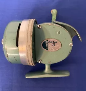 Vintage South Bend Spin Cast 77 fishing reel - Picture 1 of 6
