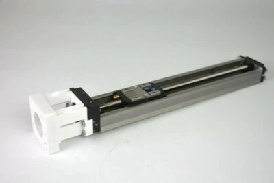 THK KR20A 200mm Lineare Attuatore Con Motore Gabbia Nema 17 - Immagine 1 di 4