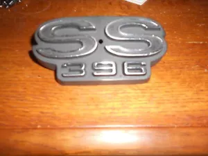 RARO GENUINO GM Chevrolet Chevy CHEVELLE SS 396 PARRILLA PRINCIPAL emblema insignia 7745748 - Imagen 1 de 2