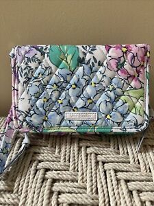 VERA BRADLEY Happy Hydrangeas floral 3 In 1 All in One CROSSBODY Wallet Bag NWT