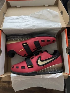 Size 9.5 - Nike Romaleos 2 Varsity Red Metallic Gold - Picture 1 of 5