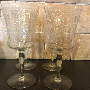 Vtg Crystal Wine Glasses Set Of 4 Etched Floral Diamond Design Elegant Stemware - Bild 1 von 8