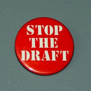 Stop the Draft Anti-Guerra de Vietnam Paz Anti-Borrador Hippie Causa Pinback Botón Rojo - Imagen 1 de 4