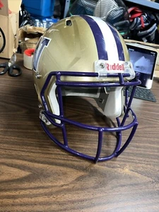 Washington Huskies Riddell Full Size Medium Replica Football Helmet #25‐301 - Picture 1 of 7