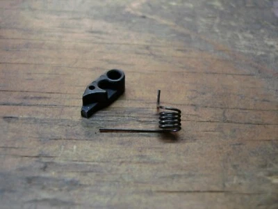 Taurus TCP PT-738 .380 ACP Gatillo Liberación Lanza Desconexión y Resorte Foto 1 de 3