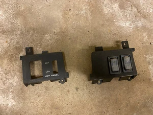 Jeep Wrangler YJ 92-95 Tablero Tapa Dura Limpiaparabrisas Descongelación Interruptor Bisel Borde (051) - Imagen 1 de 12