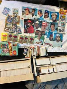 MLB Baseball Card Lot, Large Collection - Foto 1 di 8