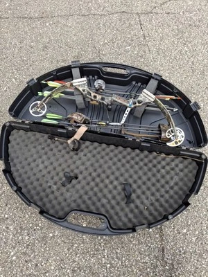 Arco composto Jennings Archery Buckmaster em estojo rígido para canhotos  - Imagem 1 de 4