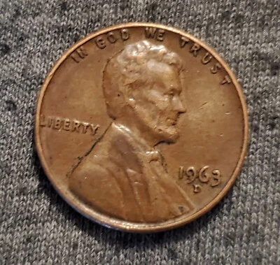 1963 D Lincoln Memorial penny Offset Rim Good Condition L on Edge Error -(RARE)- - Image 1 of 2