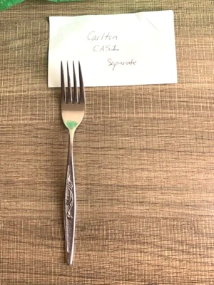 Tenedor de cena brillante Carlton acero inoxidable CAS1 7-5/8" en muy buen estado Foto 1 de 4