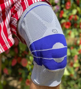 Bauerfeind GenuTrain Size 2 Knee Joint Brace Patella Support Meniscus ACL Hinge - Picture 1 of 21