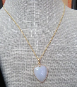 15.75" 14k Solid Yellow Gold Framed lavender Jadeite Jade Heart Necklace 3.47 G - Picture 1 of 12