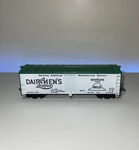 Mantua HO Refrigerator boxcar - Dairymen’s League GARX 907 - Picture 1 of 4