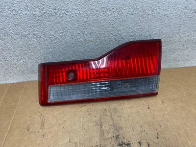 Luz trasera interior para pasajero derecho Honda Accord 2001 a 2002 sedán OEM T2397 DW Foto 1 de 4