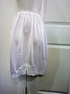 1\2 Slip With Embroider Bottom White or Ivory 29" szs M / L / 2X - Picture 1 of 2