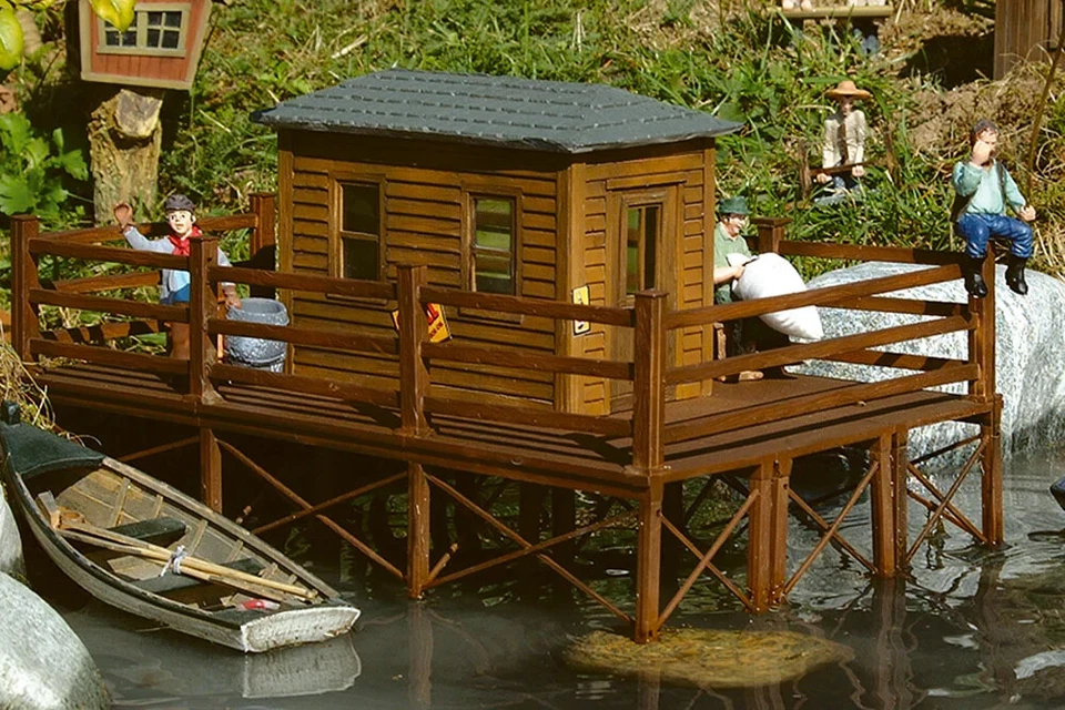 Piko G Scale 62262 Brads Fishing Cabin, Building Kit (G-Scale) - Image 1 of 1