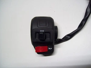 COMANDO INTERRUTTORE CEV SINISTRO - APRILIA PIAGGIO MALAGUTI YAMAHA BMK BOOSTER - Foto 1 di 3