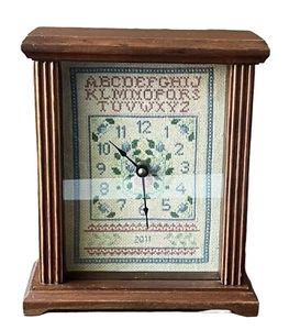 Sudberry House Mantle Clock Needlepoint Background Battery Operated Working 2011 - Picture 1 of 9