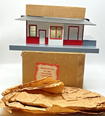 Gilbert American Flyer 589 conjunto de passageiros e frete na caixa original com teto preto - Imagem 1 de 4