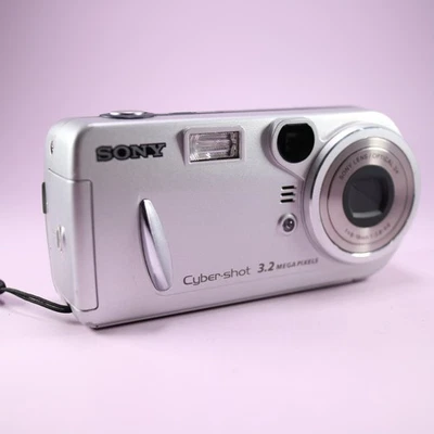 Sony Digital Camera Cybershot DSC-P72 3.2MP Silver Tested - Image 1 of 4