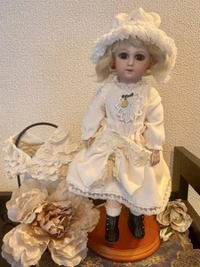 Bisque Doll Jumeau #554447 - Picture 1 of 24
