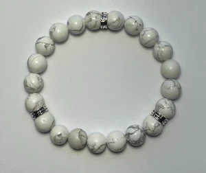 Howlite gemstone bracelet. 6.5" stretch. Made in the USA - Picture 1 of 2
