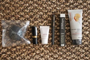 Babor Eyeliner Revlon Lippenstift 11 Elgon Refibra Mask Lancaster age Kiss proof - Bild 1 von 9