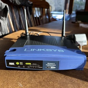 Linksys WRT54G router wireless G 54 Mb/s 4 porte 10/100 - Foto 1 di 7