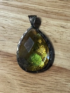 Colgante Diamante Amarillo Lágrima Estrás Metal Imagen 3D De Colección - Imagen 1 de 5