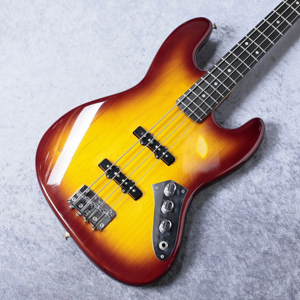 【中古・美品】Moon ベース　CLIMB5 Fretless Moon CLIMB5-320OX WG/GO/Fretless | Blue Guitars Online Store