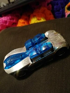2004 HOT WHEELS  -  WHAT-4-2  -  1/64  -  CHROME - Picture 1 of 8