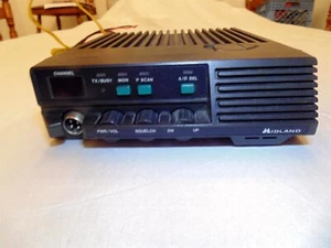 VINTAGE MIDLAND 2 METER TRANSCEIVER - Zdjęcie 1 z 3