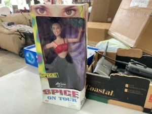 SPORTY SPICE GIRLS DOLL 1998 SPICE GIRLS ON TOUR ( READ ) - Picture 1 of 7