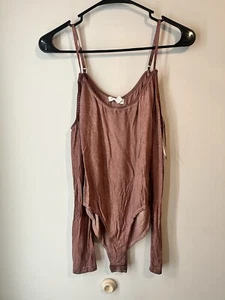 Honey Bunch Boutique Peep Shoulder Langarm Body Anzug Größe Small - Bild 1 von 5