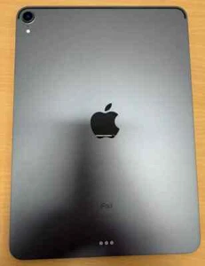 Apple iPad Pro 1st Gen., Wi-Fi 11”in Housing A1980 Space Grey complete housing - Picture 1 of 6