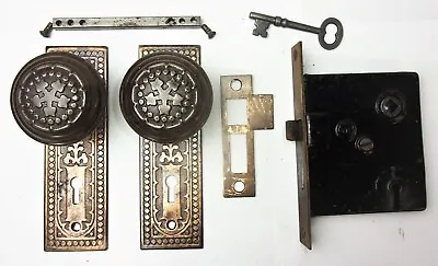 Antique Door Set Victorian / Eastlake Backplate Knob Mortise Lock Key Reclaimed • 149.99$