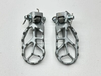 Nuevo Juego de estriberas izquierda derecha OEM 2024 KTM 65SX A40503037033 Dirtbike Foto 1 de 4