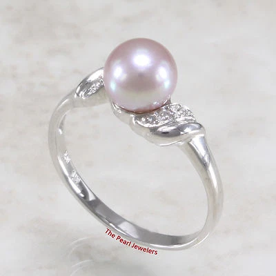 Anillo de cóctel de diamantes y perlas lavanda de oro blanco de 14k Foto 1 de 4