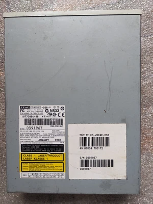 TEAC CD-W524E CD-RW DRIVE IDE 24x for audio CD - Image 1 of 4