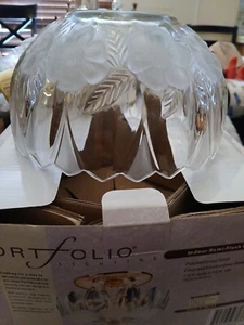 Portfolio ceiling light clear and frosted flower glass design - Picture 1 of 4